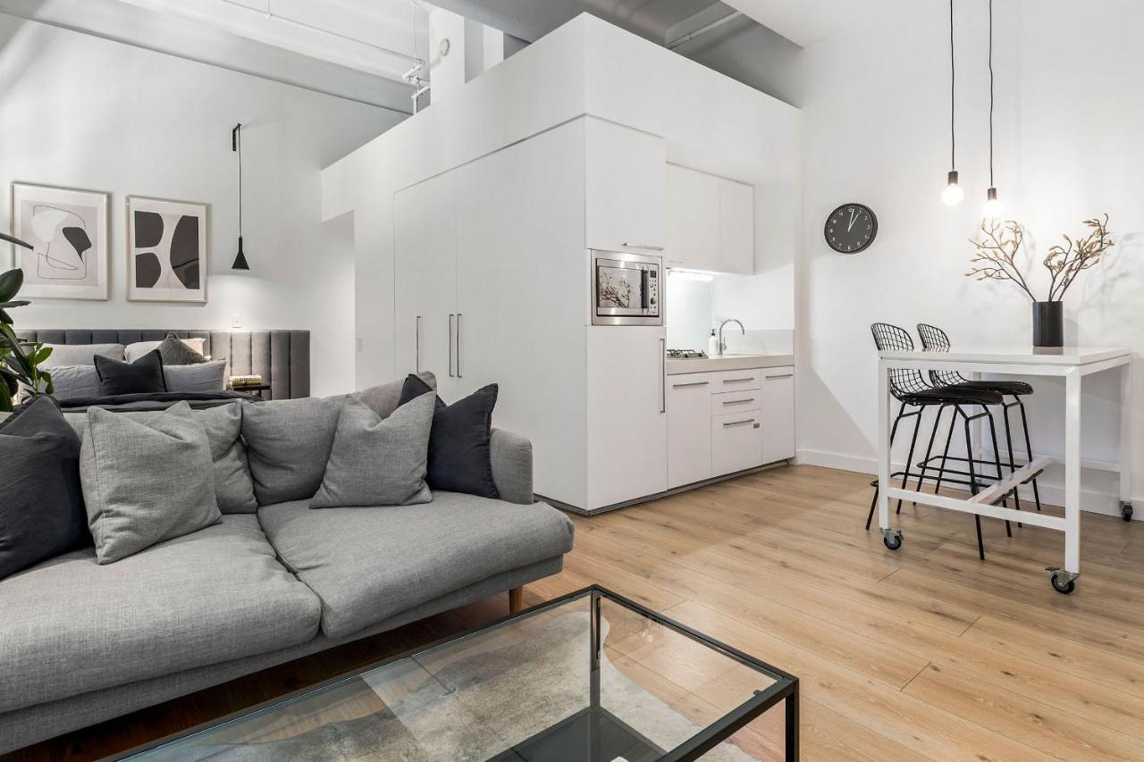 Luxuria Apartments - Bourke Мелбърн Екстериор снимка